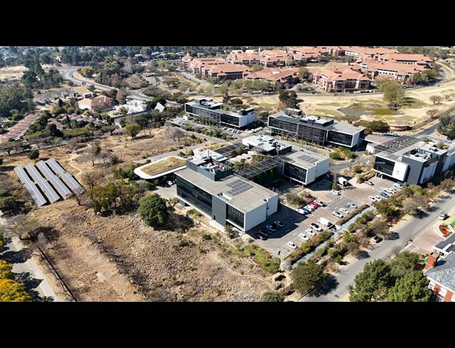 4,456M² OFFICE TO LET IN BRYANSTON